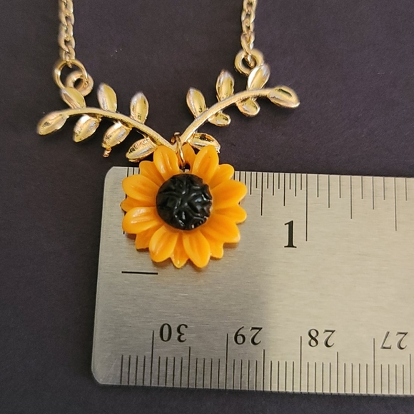 Sunflower Necklace and Earring Set - Picture 6 of 7